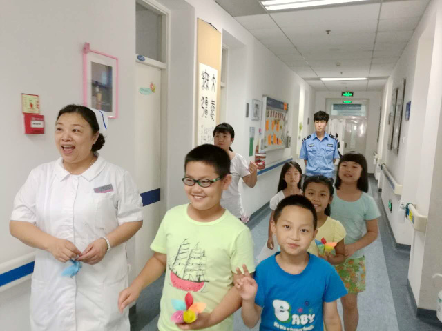 妇产要闻?|?童真暖人心——北京妇产医院职工子女暑期托管班系列报道（二）
